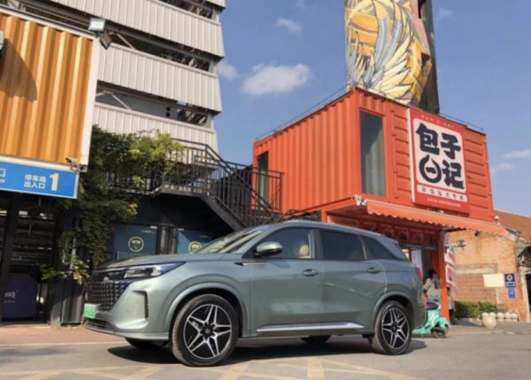 放着这么多SUV不选;为啥有那么多人选蓝电E5?车主们说出心里话