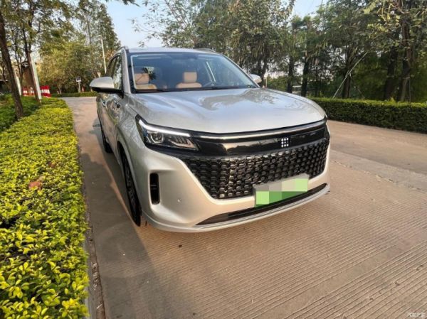 蓝电E5有多好!油耗省;续航长,9.98万就能入手的中型插混SUV