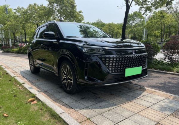 插混SUV市场挑花了眼,为啥就选蓝电E5?车主才最有发言权