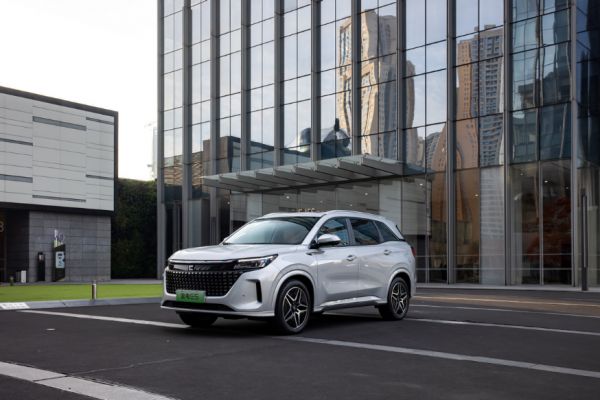 同为热门主流插混SUV!蓝电E5和启辰大V DDi:哪个更懂你?